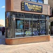 Live music at Mulushewa